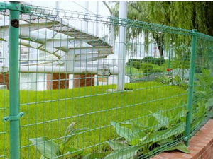 Double Loops Decorative Fence